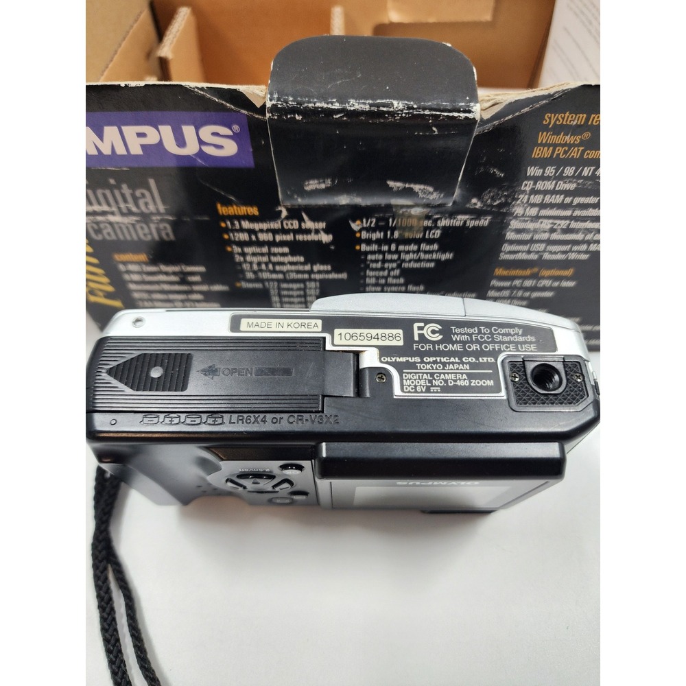 Olympus Camedia D-460 Zoom Digital Camera 1.3MP 3x Optical Zoom Silver Boxed - Picture 3 of 16